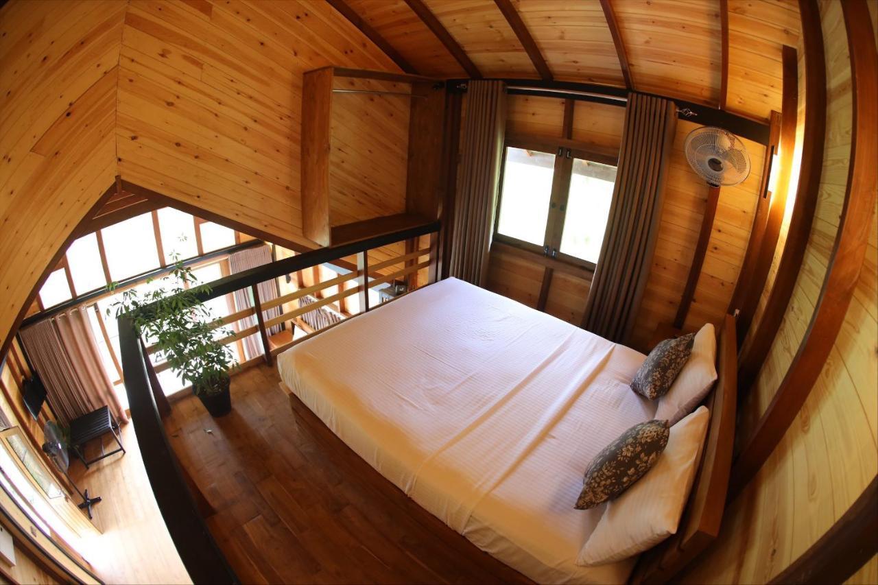 Riverbank Resort 감폴라 외부 사진