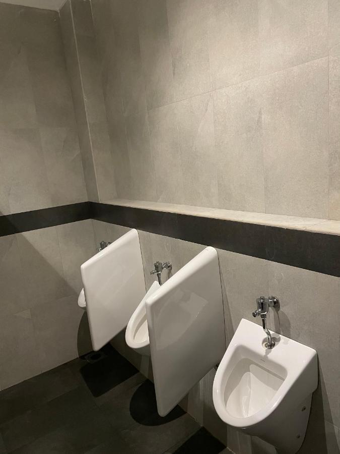 Riverbank Resort 감폴라 외부 사진