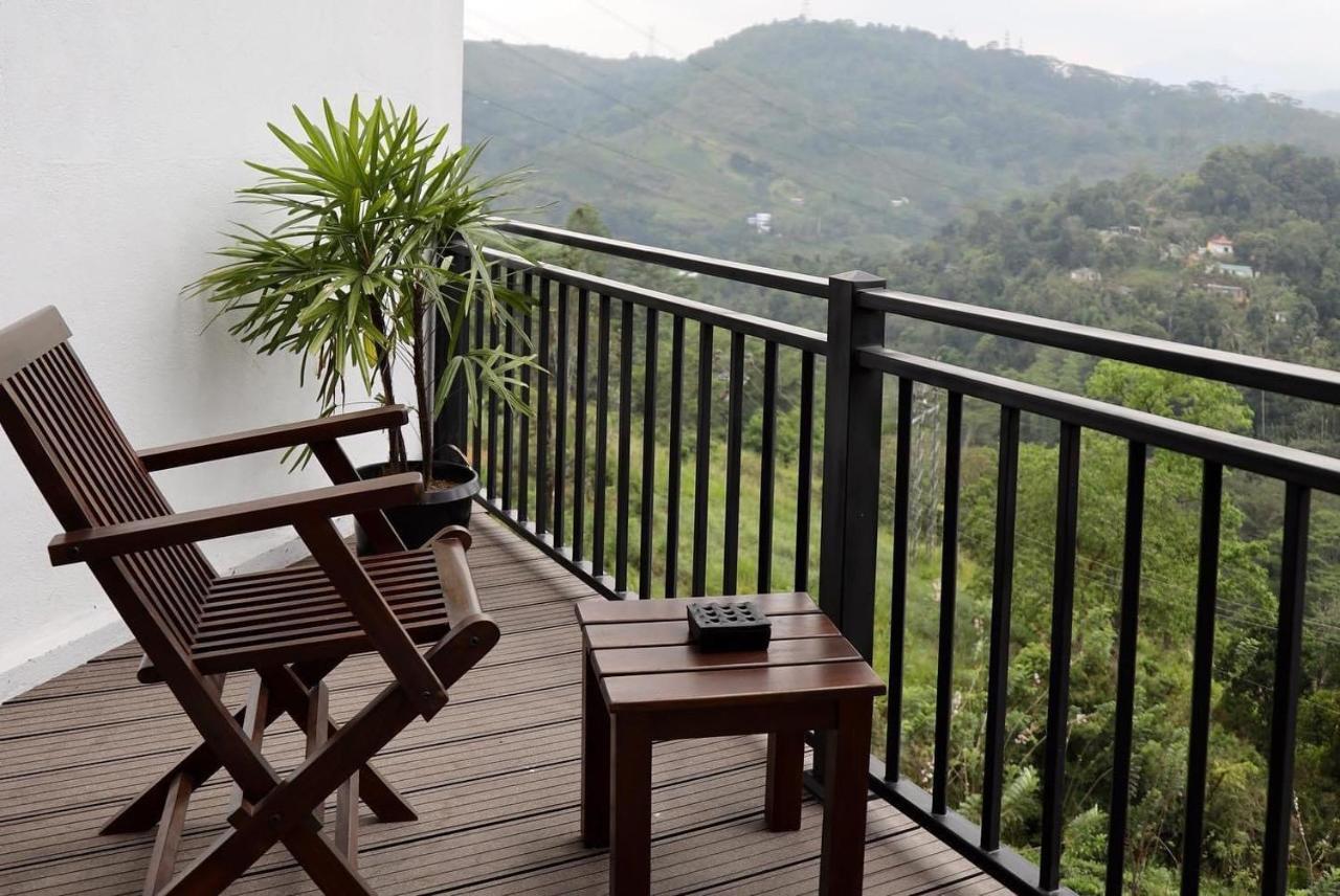 Riverbank Resort 감폴라 외부 사진